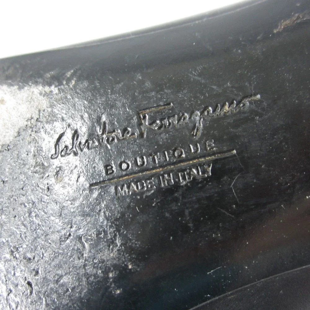 Salvatore Ferragamo Riguccia Pump 9 AA Black Leather Patent Cap Toe Slip On Heel